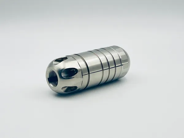 Side profile of industrial 710 spray nozzle showing mounting interface and structural design for heavy duty fluid dispensing operations.